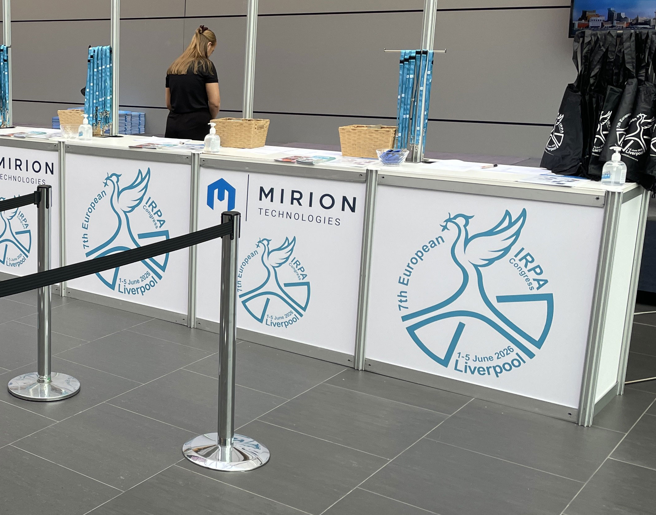Reg desk graphics 